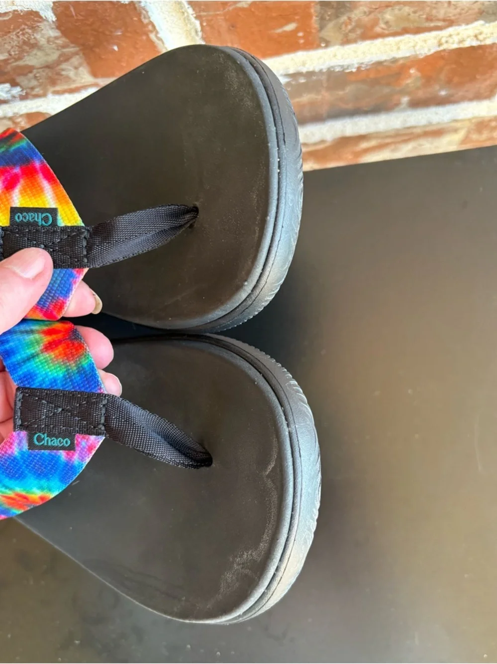 Chacos Chillos Rainbow Tie Dye Toe Thong Flip Flops Sandals Size 8